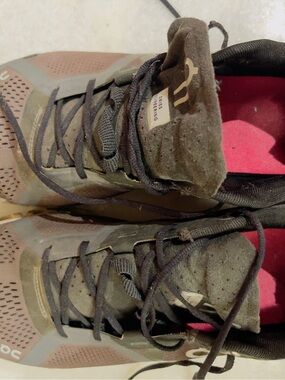 On Running Men's Grey and black Sneakers
